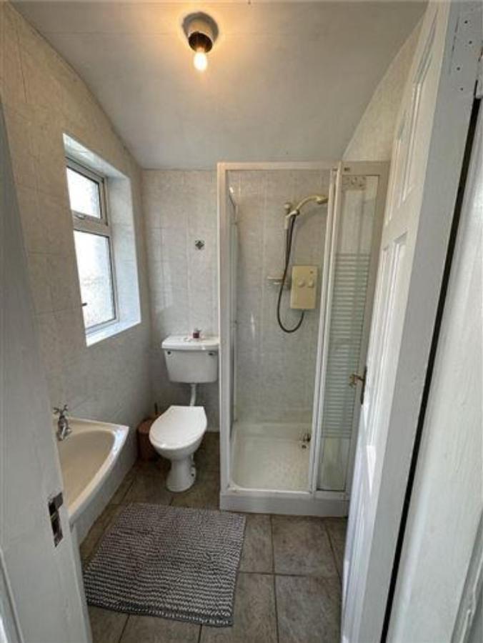 City Centre Townhouse Villa กัลเวย์ ภายนอก รูปภาพ